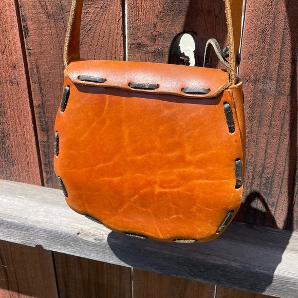 Vintage 70s leather tooled purse with owl design - Picture 4 of 5